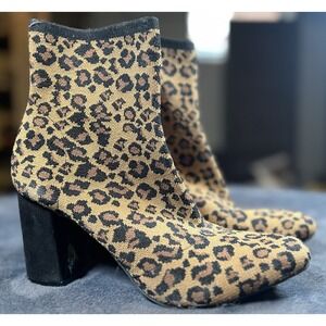 MIA Erika Women's Cheetah Knit Bootie‎ Size 8.5M Block Heel Lightly Used